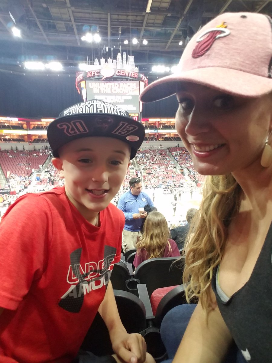 Janabananaky's tweet photo. @MiamiHEAT @NBA #AAHeatVIPFan #SweepsEntry https://t.co/bRGZ54lhNZ