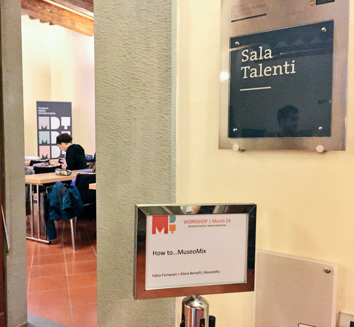 museomixIT tweet media