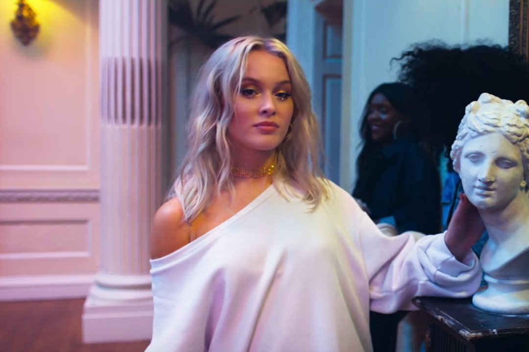 slacktime's tweet photo. Video Premiere: @zaralarsson - Ain't My Fault https://t.co/H6krSRF3cw #AintMyFault https://t.co/2Dfskrumm0