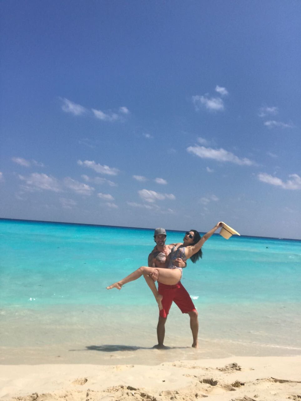 1 pic. Last day on the beach with @DanielWeber99 Cancun Mexico!! https://t.co/RnYQoc085j