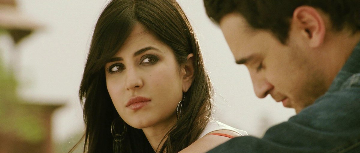 انته تدري كل لحظه بغيابك ينهدم. ثلثين. 💔💔💔💔💔