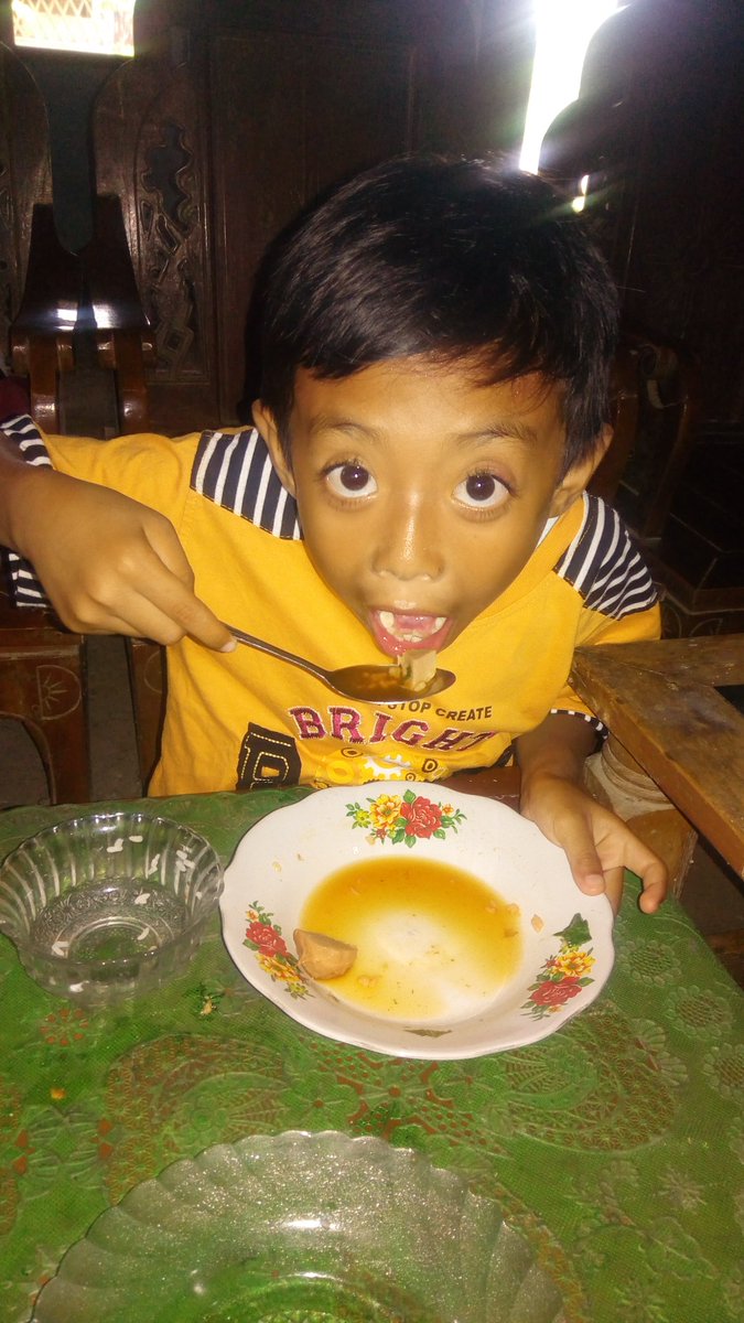 Simotompall tweet picture