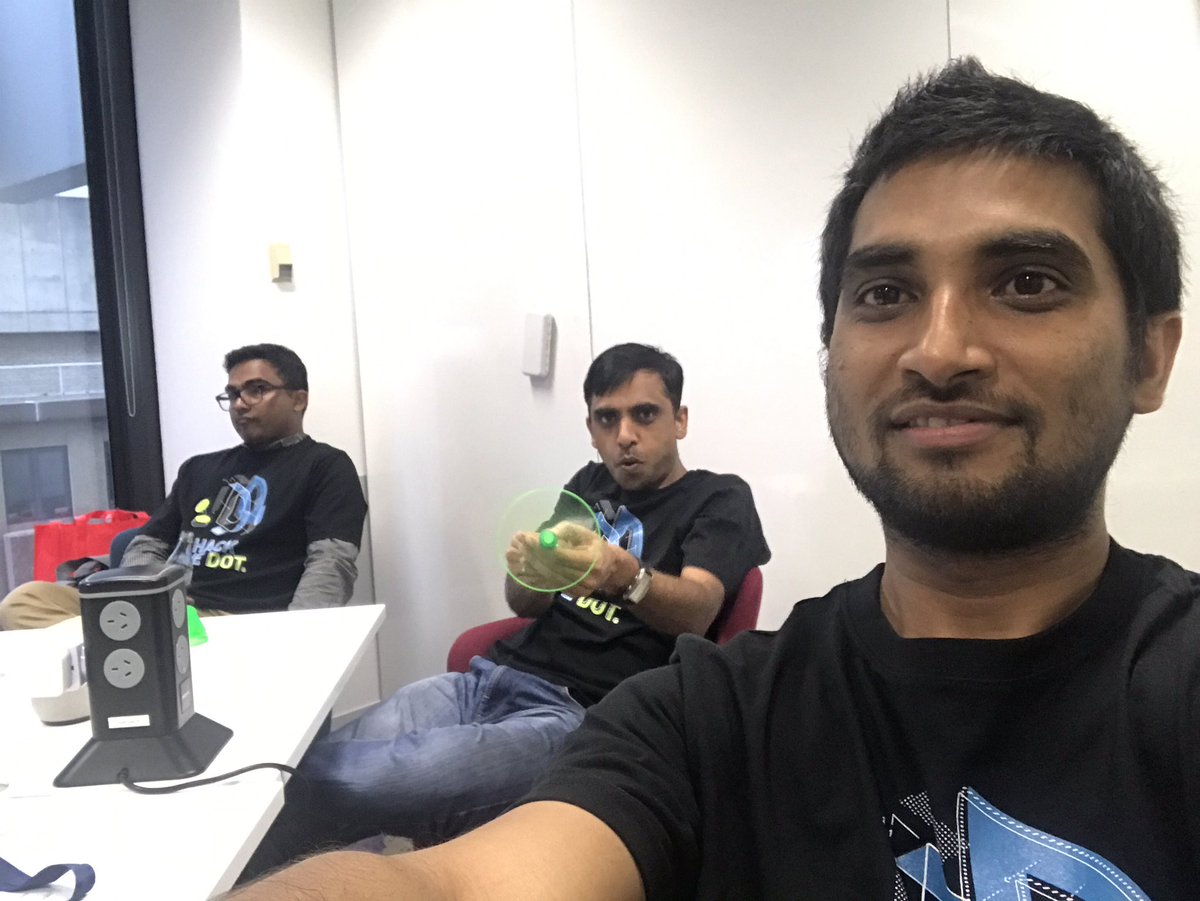 We are SAP Geeks #sapgeeks at #hackthedot #hackthedot2017 #green_dot presenting machine learning with google home sap hcp and haan