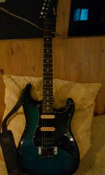 RayInstrumental's tweet image. For sale :
Fernandes the funcution japan
Pick up : Dmarzio (ibanez)
Free : strep lock kulit
Min : cat bwh sdikit trgores
pemakaian : normal