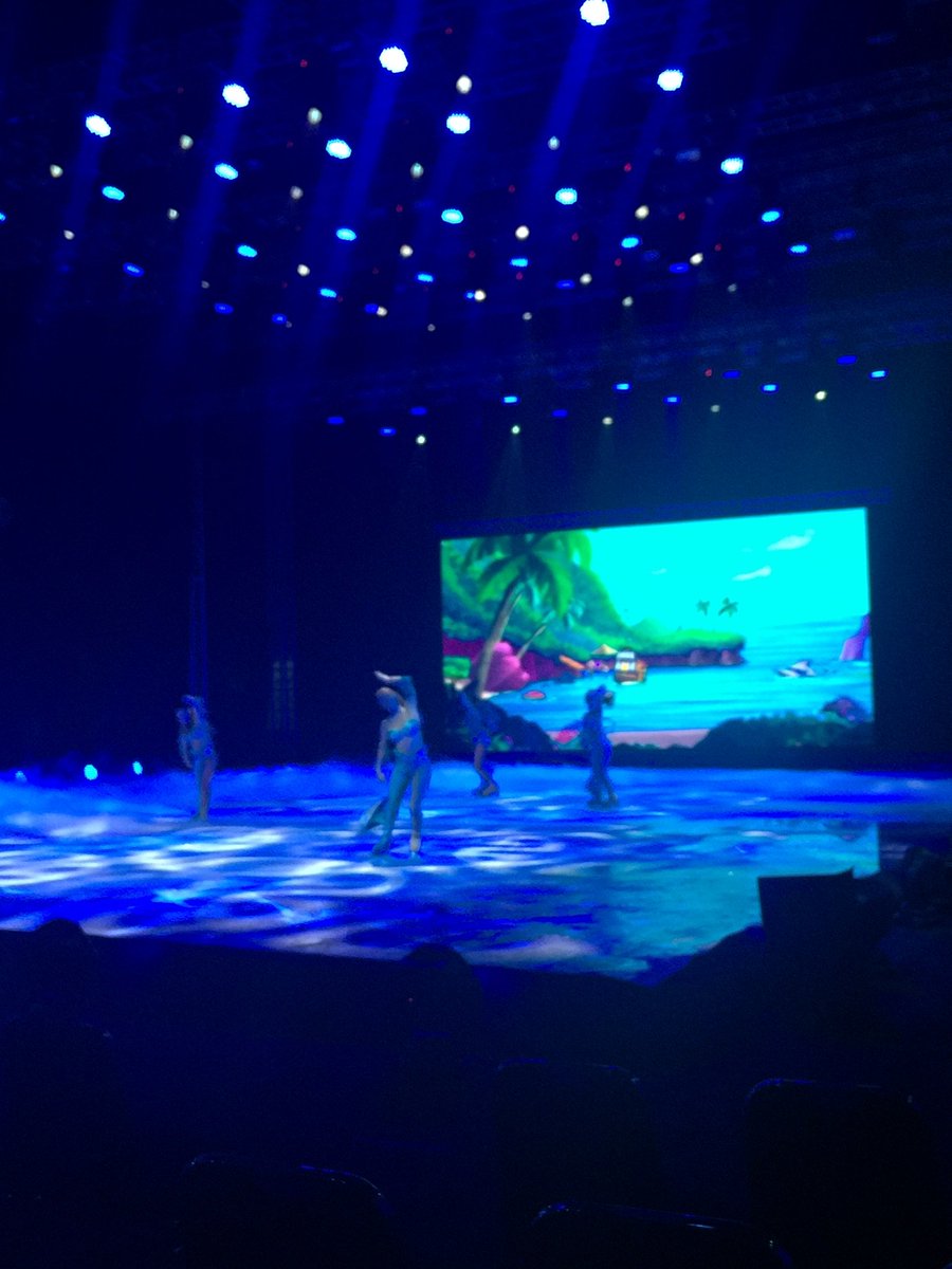 Beautiful beautiful queens of the sea @therussianicestars .