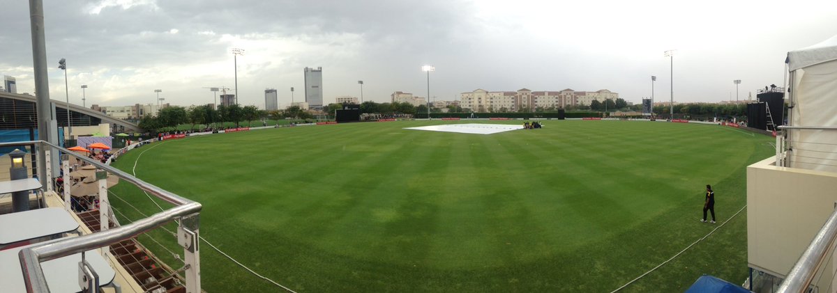 This is the scene at the <a href="/ICCAcademy/">ICC Academy</a> where play has been delayed due to rain. MCC are on 49/3 off 5.5 overs. 85 runs to make the final.
