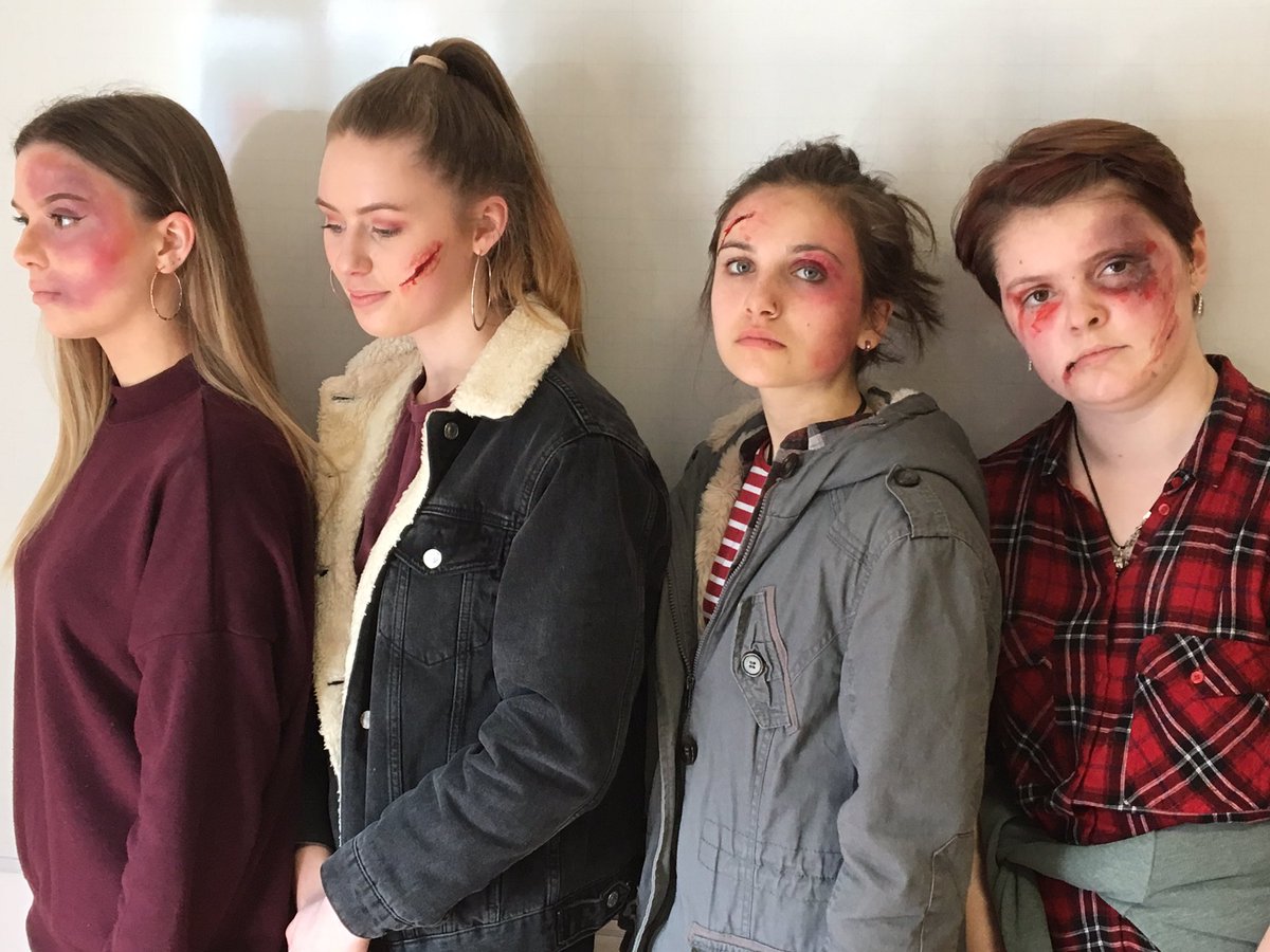 studio_PA's tweet photo. @ryestudioschool does Casualty! With Production Arts Hair and Makeup students https://t.co/Z45Hv4v1ro