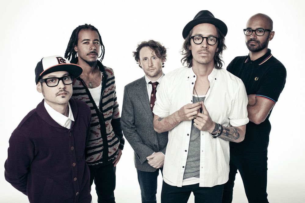 DiarioLaHora's tweet photo. Incubus anuncia su regreso a Chile https://t.co/LKfEPiWxa7 https://t.co/0bNm3QYKb4