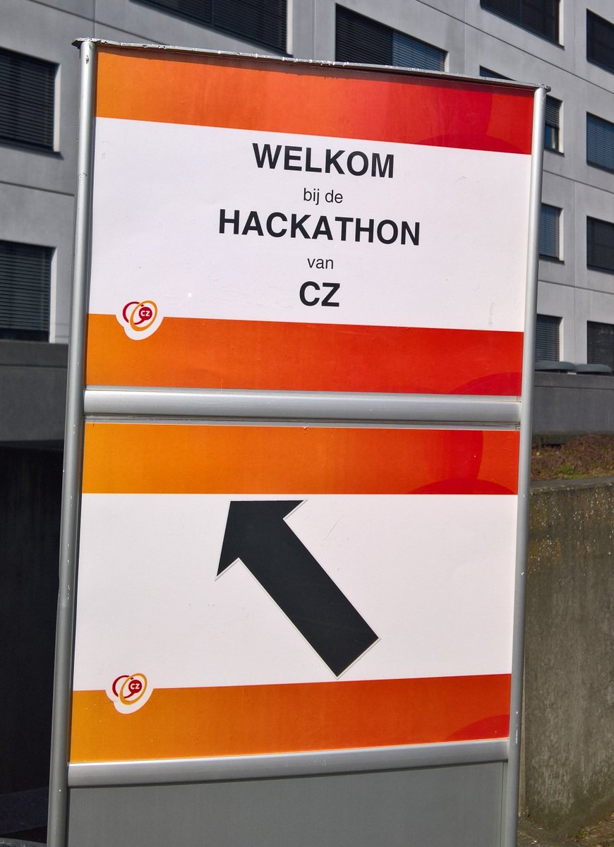 phactsolutions's tweet photo. We zijn begonnen. #CZHackathon https://t.co/sZ8ArulHO1