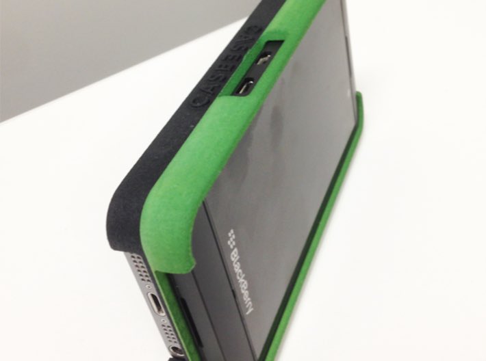 casecaseclick's tweet image. Know anyone with a #blackberryz10 and an iPhone? shpws.me/OjMJ