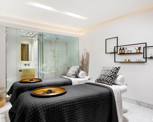 City spa meets high fashion in Cape Town <a href="/LumeBeauty/">Lume Beauty</a> <a href="/_SAOTA/">SAOTA</a> #ARRCC t.lei.sr/NjWF2M