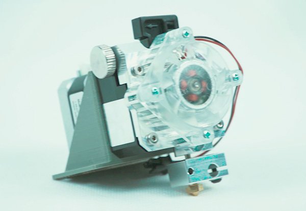 E3DOnline's tweet image. Introducing Titan Aero: The 2 in 1 HotEnd and Extruder from E3D. Performance of a V6, power of a Titan #3Dprinting e3d.online/TitanAero