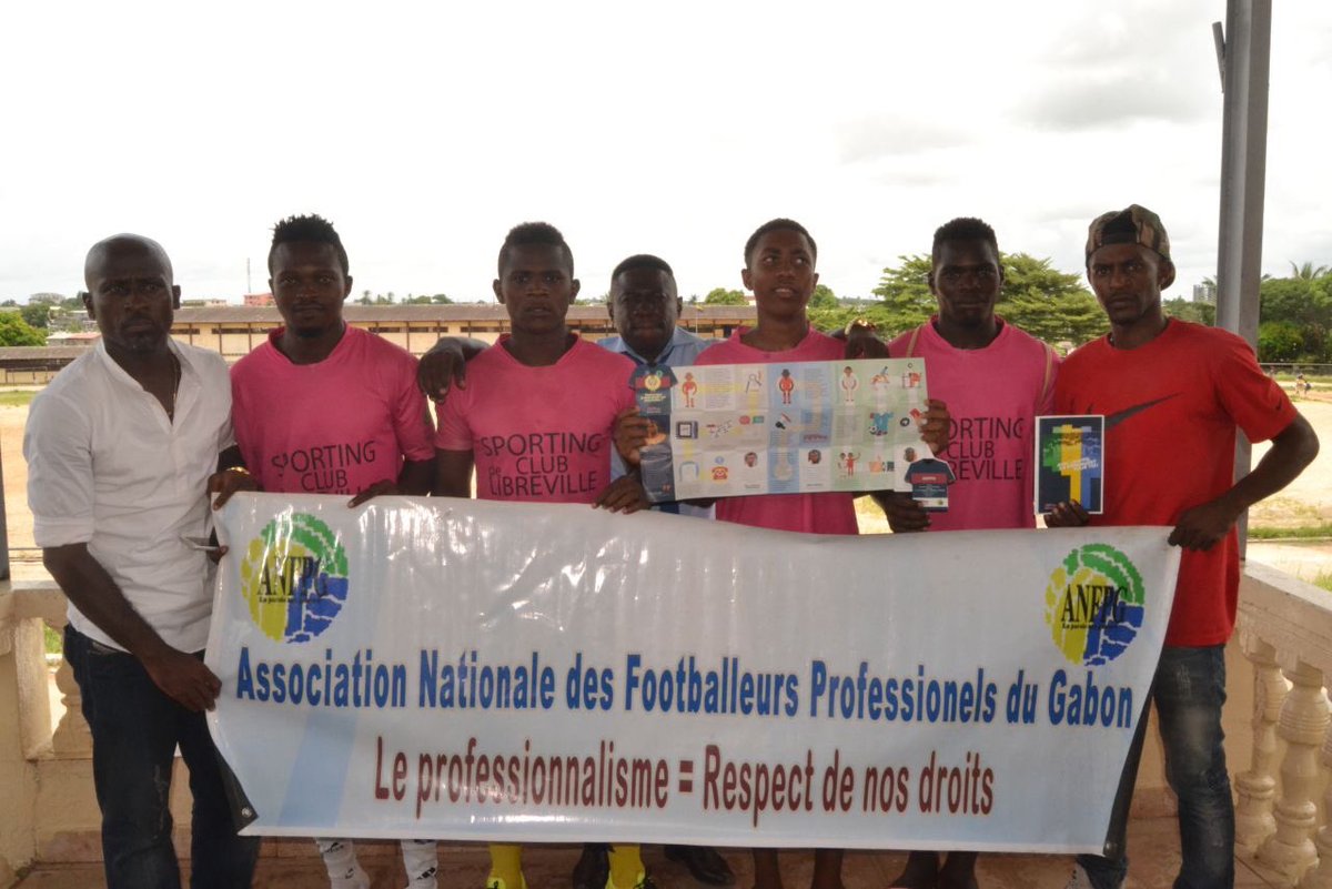 anfpg's tweet photo. La tournée de sensibilisation à l'endroit de nos adhérents sous le thème: "Professionnalisme, un état d'esprit" @FIFProAfrica @akongremy https://t.co/u1hHkMQDHj