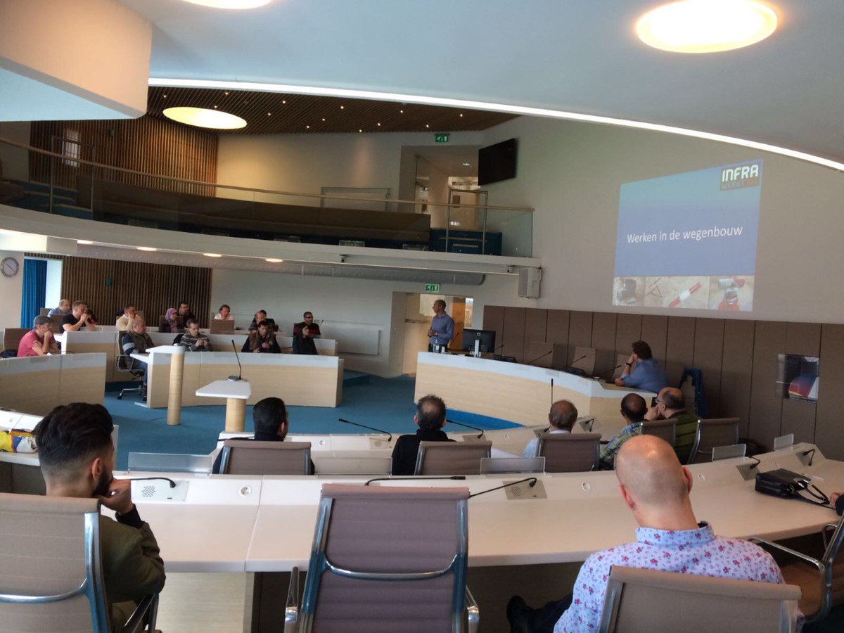 Vanmorgen in de raadszaal van gemeente Ede een presentatie gegeven aan 30 werkzoekenden uit deze omg. Hopelijk zijn ze enthousiast geworden!