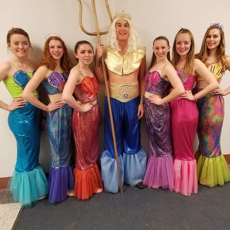 It's opening night!! Come see The Little Mermaid tonight at 7pm!! 🐠