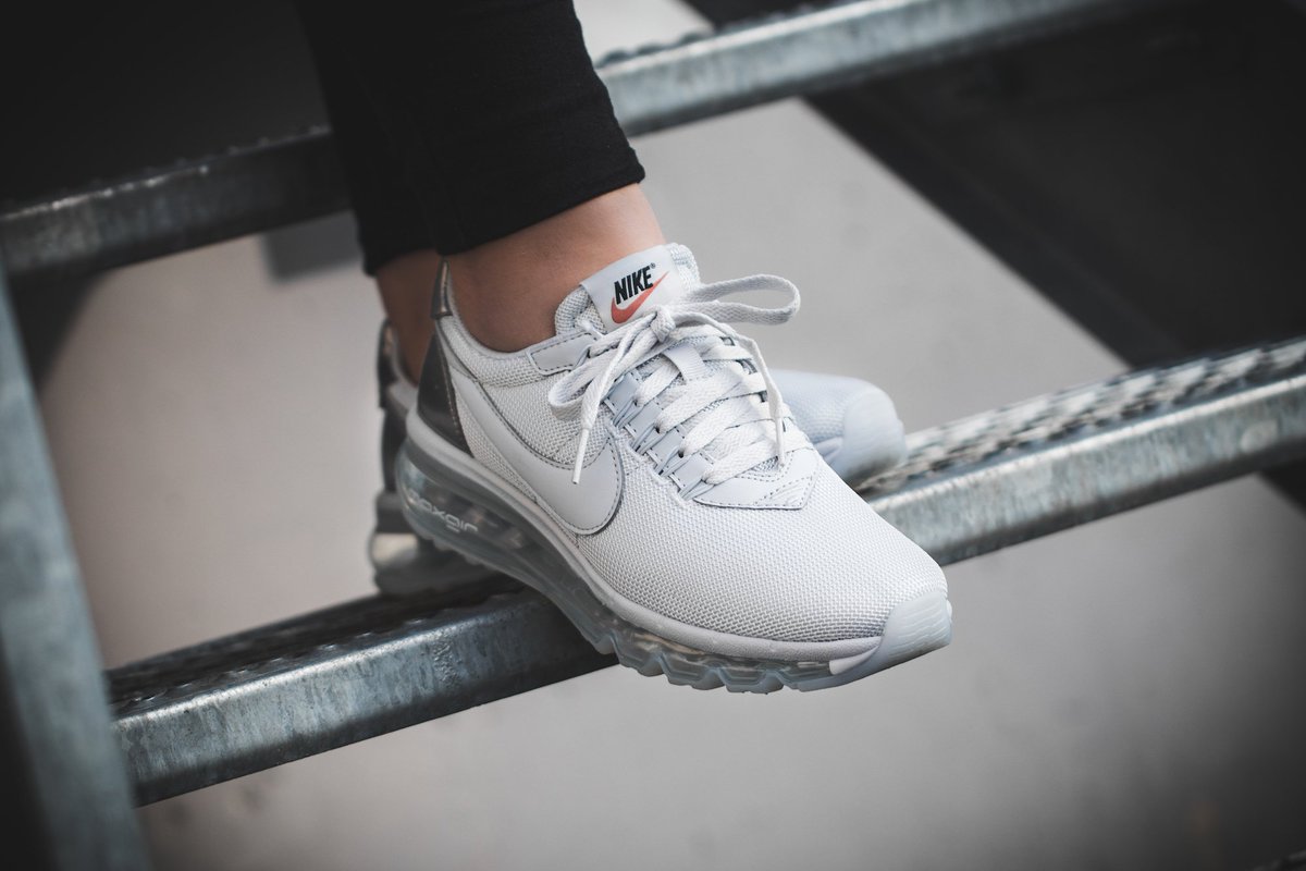 43einhalb air max zero