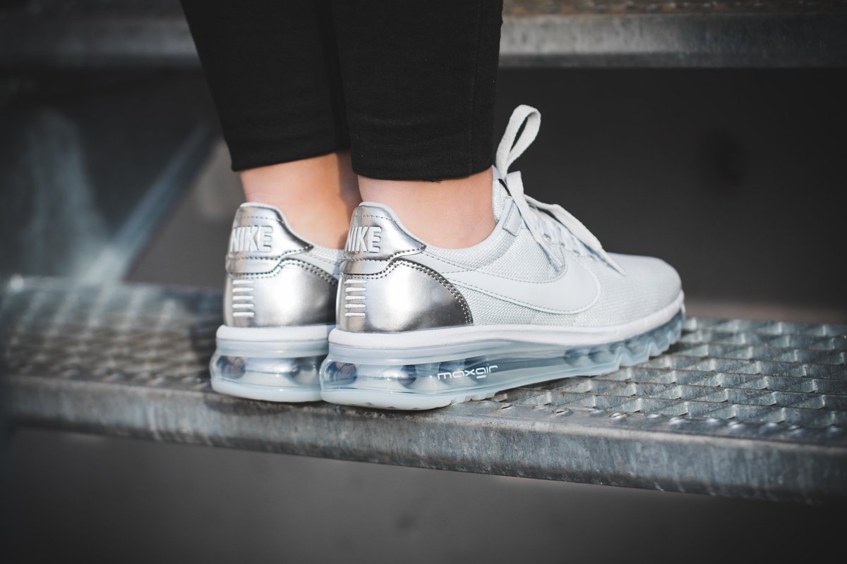 43einhalb air max zero