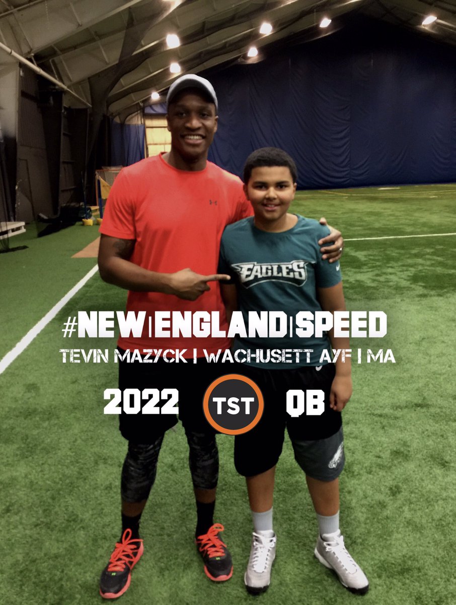 IUCoachT's tweet photo. "E-A-G-L-E-S Eagles! Eagles! Eagles!" 🦅
Tevin is Representing for our CEO! 
#TST | #NEWEnglandSPEED | #LegacyFball | Tevin Mazyck | MA https://t.co/MeUMyXOyTr