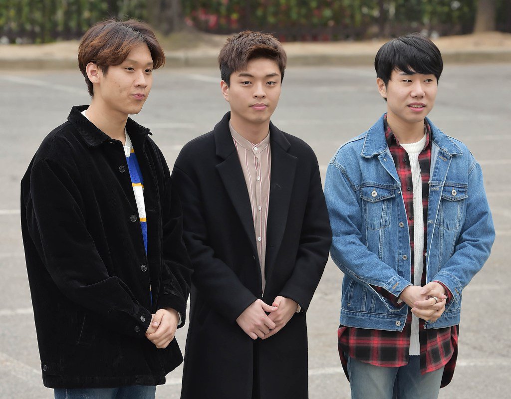 tenasia_'s tweet photo. [TEN PHOTO]레어포테이토 ‘감성을 적시는 남자들’ https://t.co/fBeWFT7qtS https://t.co/m2CdC06d9T
