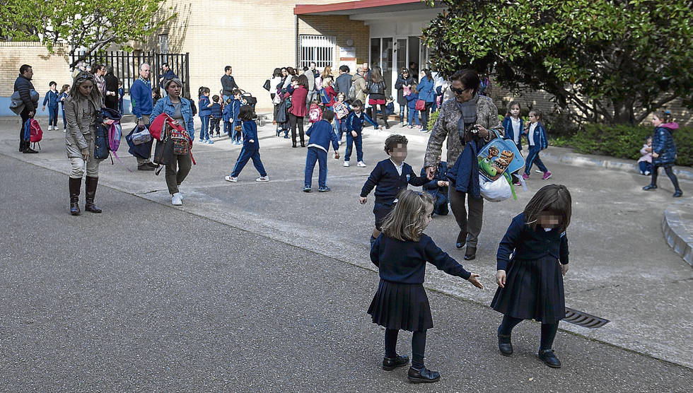 heraldoes's tweet photo. La escuela concertada se movilizará contra la anunciada reducción de aulas en 1º de infantil https://t.co/Q9CEp50Vgq #educación #colegios https://t.co/YxPp63XTt7