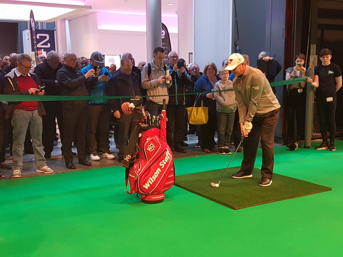 bunkeredgolf's tweet photo. .@PaulLawriegolf gearing up open the 2017 @ScotGolfShow! https://t.co/0QymSIdxSp