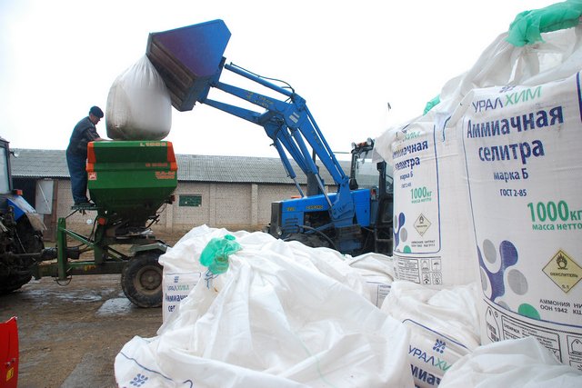 Хозяйства закупают удобрения активней, чем в прошлом году 
ivgazeta.ru/read/24116