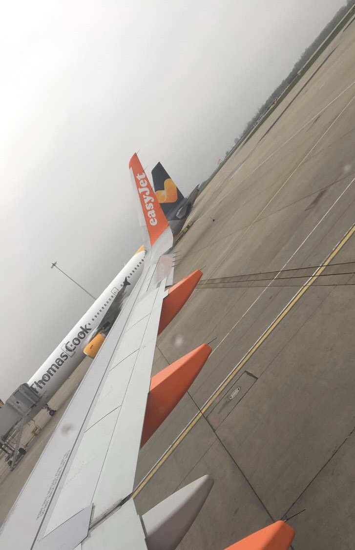EnfieldBlaze's tweet photo. Some of the cheerleaders on their travels already 😮✈️ see you guys soooooonnnnn💃🏻 #cheer cheerleading #ukca #flight #easyJet #plane https://t.co/kEyoyAyZB2