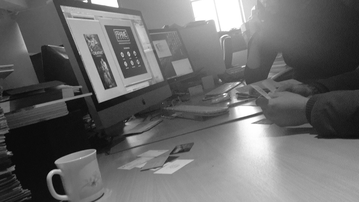 UKFrameWorks's tweet photo. Designers sorting the banners out #UKFRAMEWORKS https://t.co/JW6aJKEJ8u