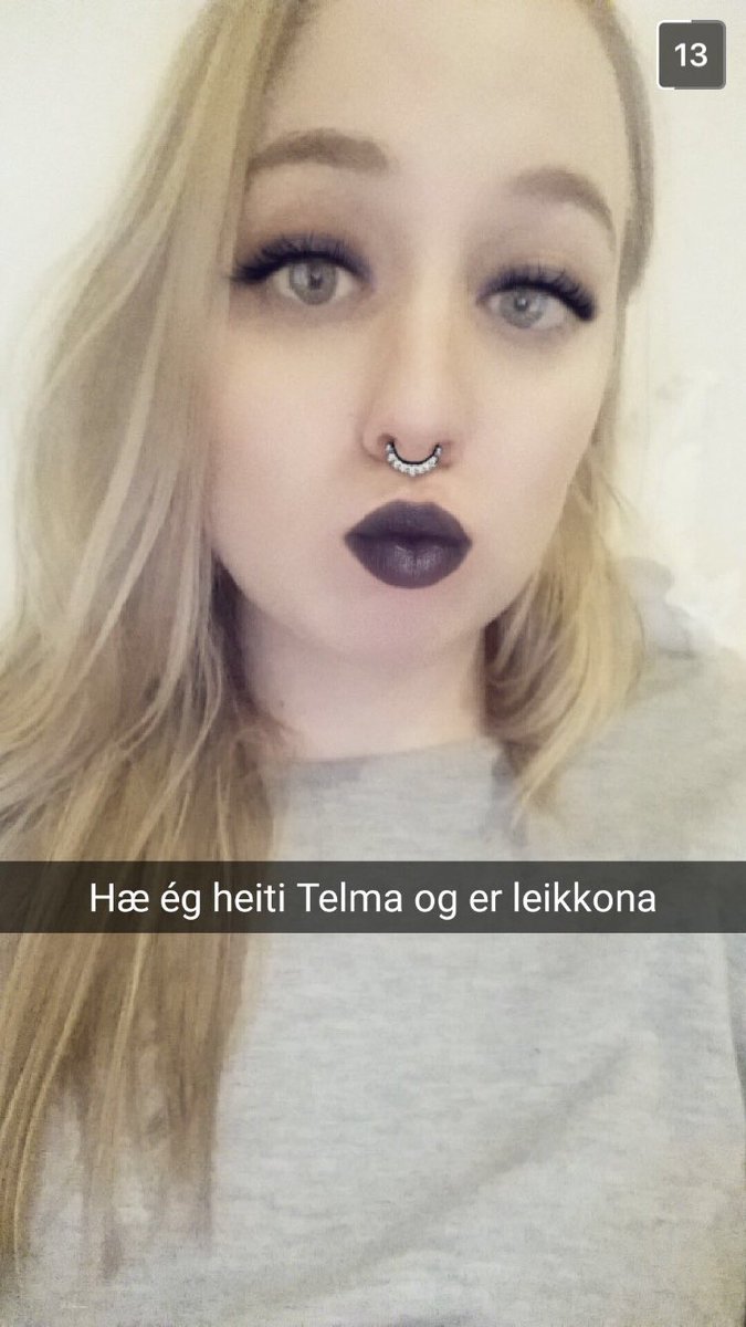 telmajoa's tweet photo. Snapchat bjó til filter/fortíðarspegil https://t.co/Wdl4mqIKes