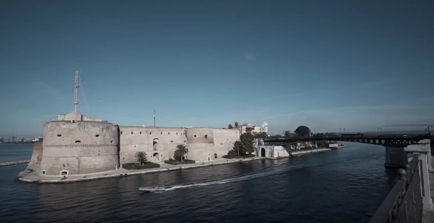 OpenTaranto's tweet photo. Taranto Azzurra il video di #Arup&amp;Partners, menzione speciale del concorso internazionale di idee #OpenTaranto https://t.co/lvOFZUCTtr https://t.co/gQOrs0omq7