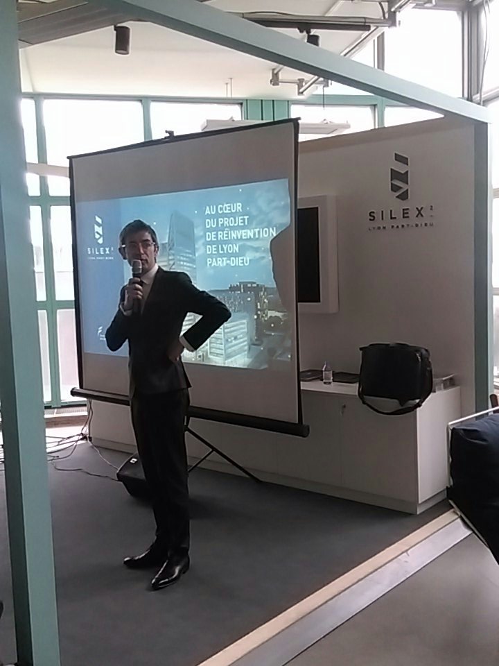 LECDCIMMO's tweet photo. On continue avec la visite de #SILEX2 en partenariat avec @fonciereregions @CBREFrance @CBRE #CDCILyon2017
#immobilier #visite #lyon https://t.co/oL5ctHwKw4