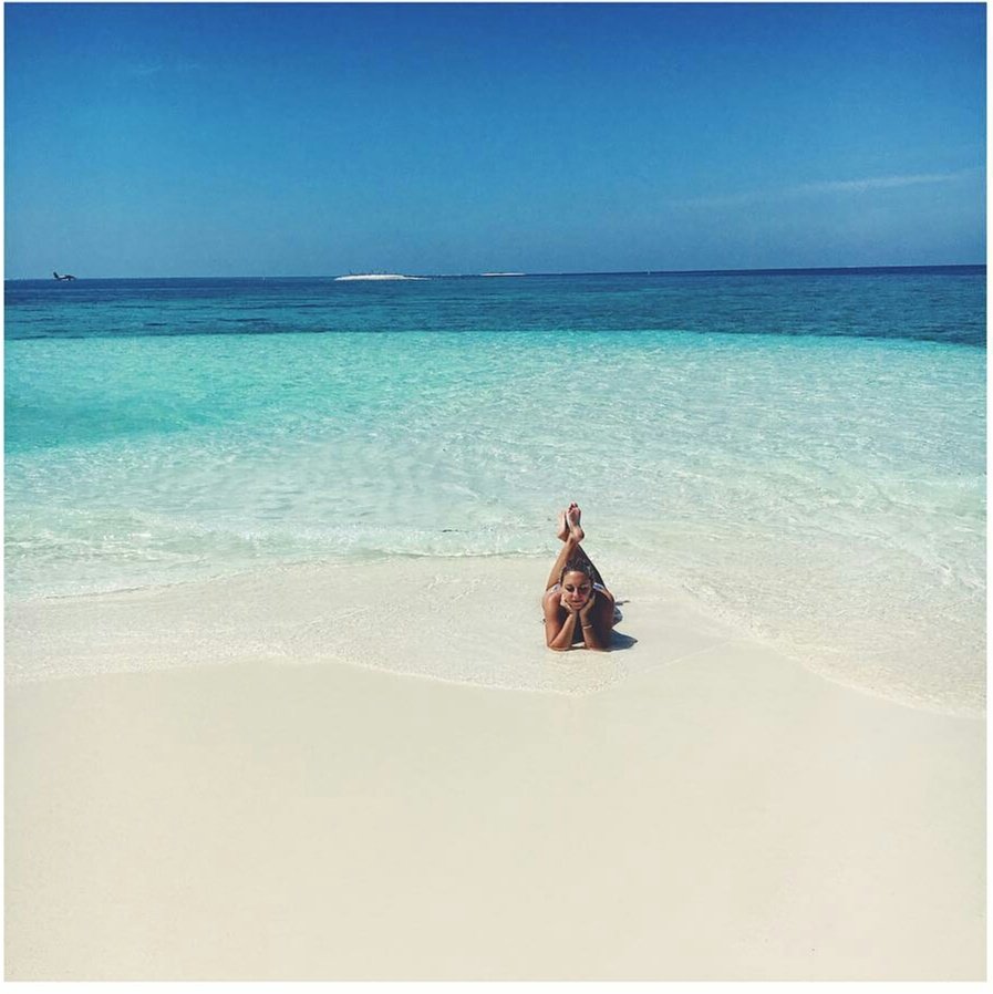 maldives's tweet photo. 💙☀️🐠💦 #HaveaGreatDay 💫
...
Credit to @ohmyhype #tuesday #blue #sea @DiamondsResorts #beautifulmaldives https://t.co/bYIJjjAaGO