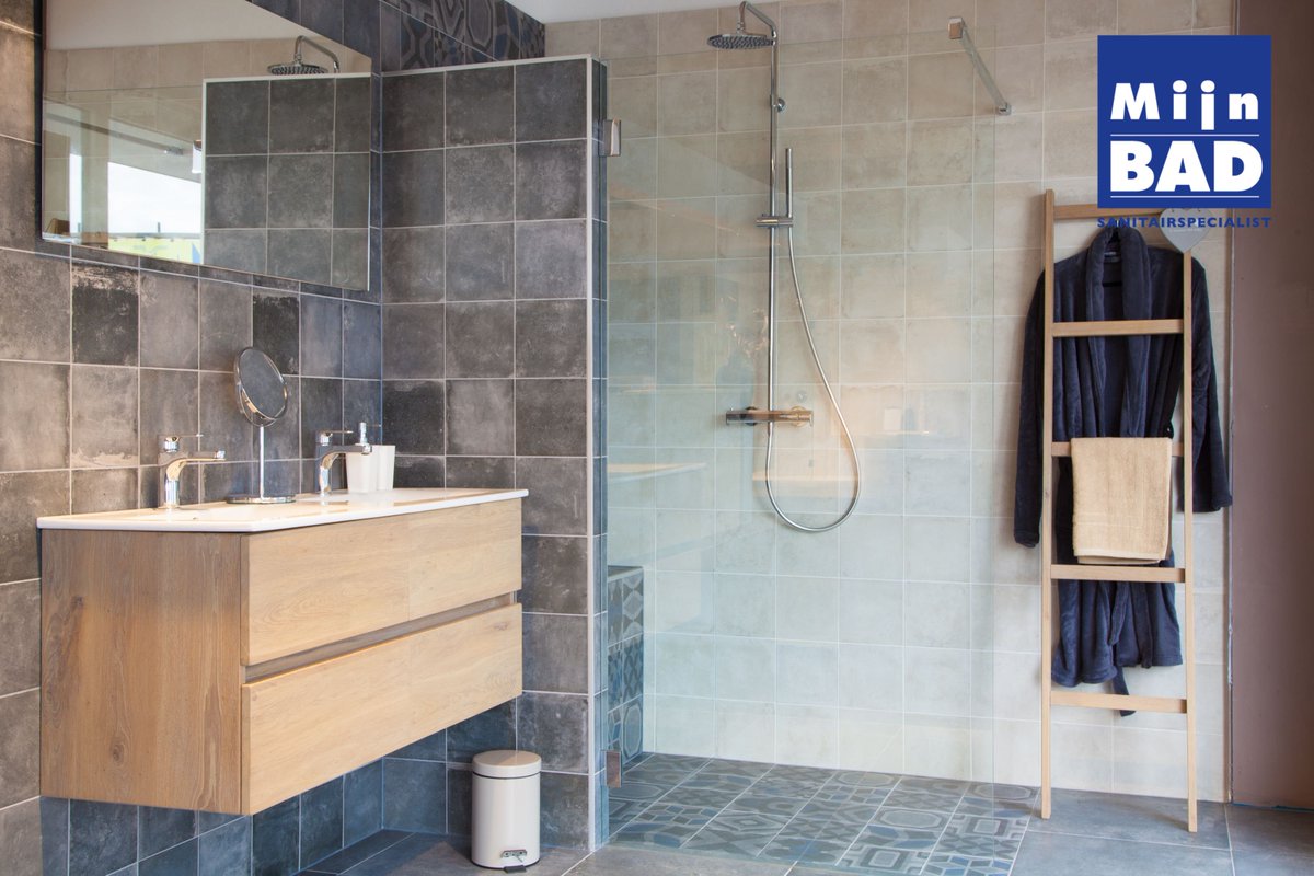 Het zijn niet alleen de meubels die de badkamer maken, maar met name ook de afwerking. bit.ly/MijnBadmerken