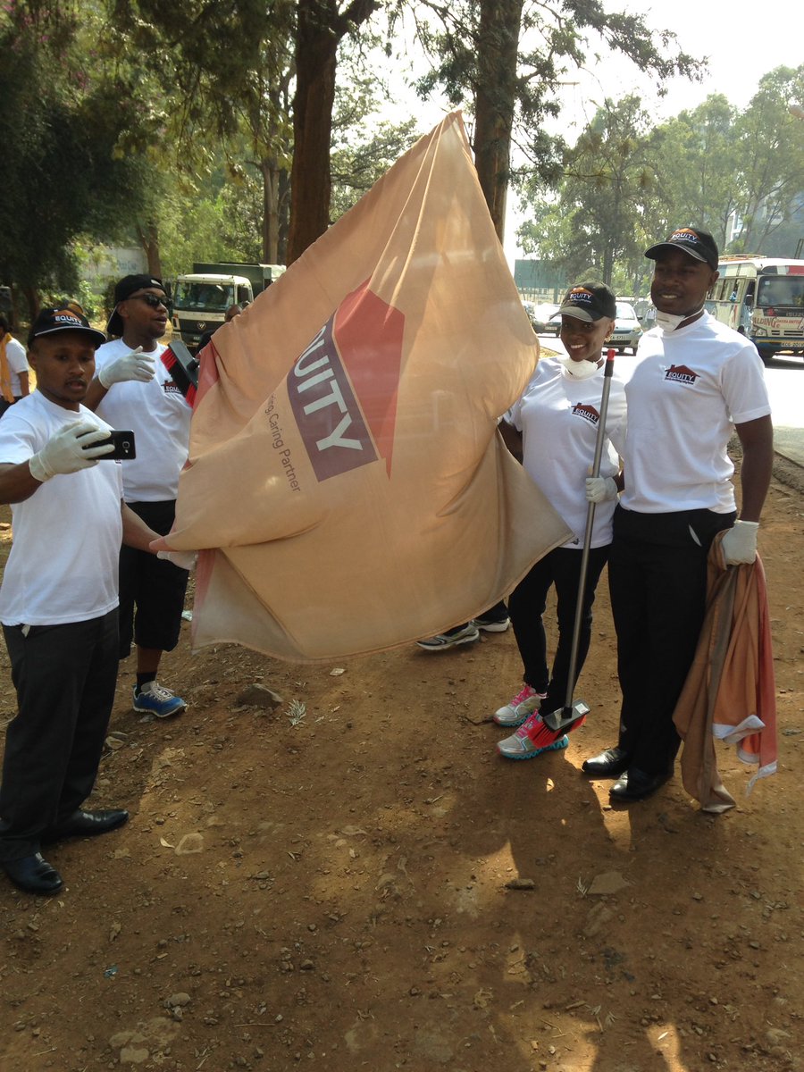 Ejakait_Ote's tweet photo. #UpperHillCleanUp @KeEquityBank our environment our responsibility. https://t.co/sbEFCEYsw7
