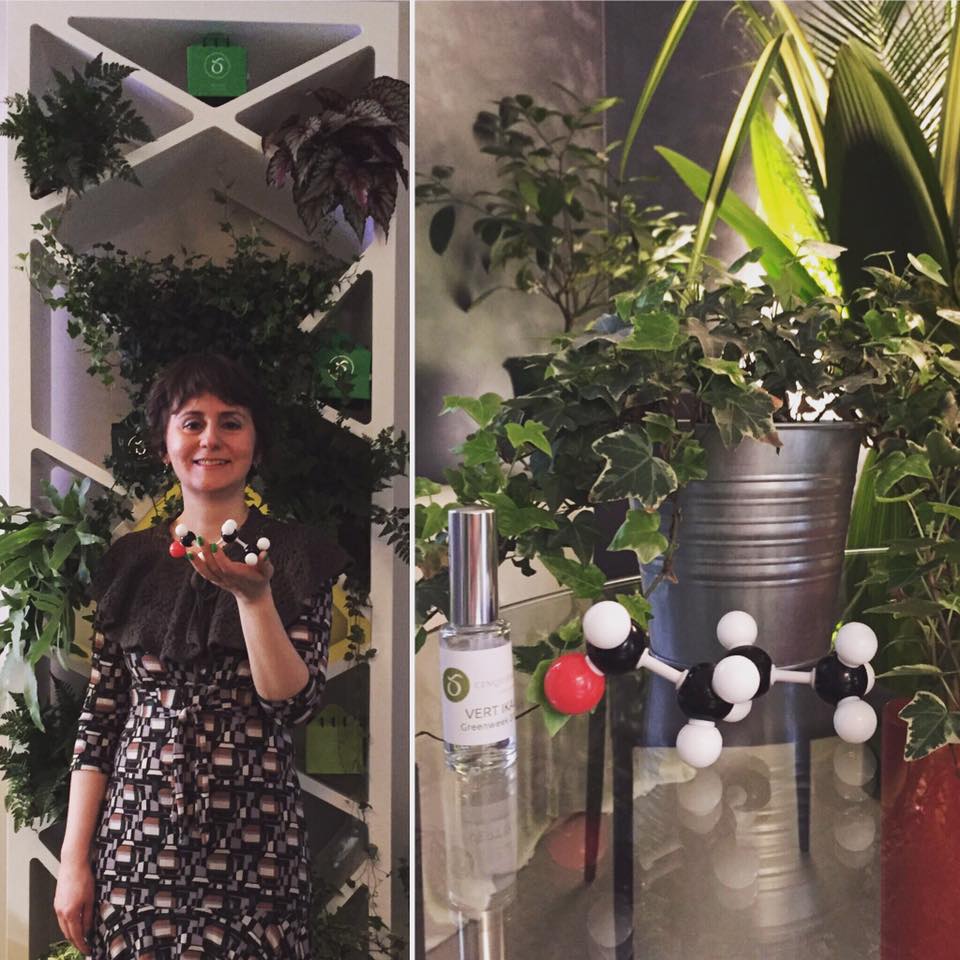 5SensParis's tweet photo. Challenge Parfums : 100% naturel vs 100% synthétique. #levertdanstoussesétats #cinquiemesens #GreenWeek #natural #synthetic #moleculemade https://t.co/nWnOgMFoQJ