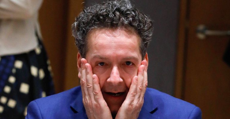 cortum_club's tweet photo. Queremos que un personaje que cosifica a las mujeres maneje el Eurogrupo? firma para lograr #Dijsselbloemresign https://t.co/D5Xwl9mFAe https://t.co/B2STQ2appf