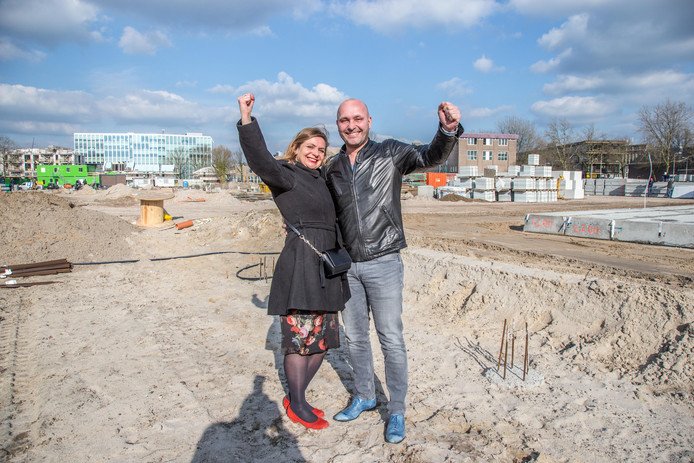 Novaform_EU's tweet photo. Woningbouw De Weezenlanden Zwolle nu officieel van start #NF
https://t.co/JzoB9Hlj0A | https://t.co/PnynKfqRc0 https://t.co/Q0ox76dOIO