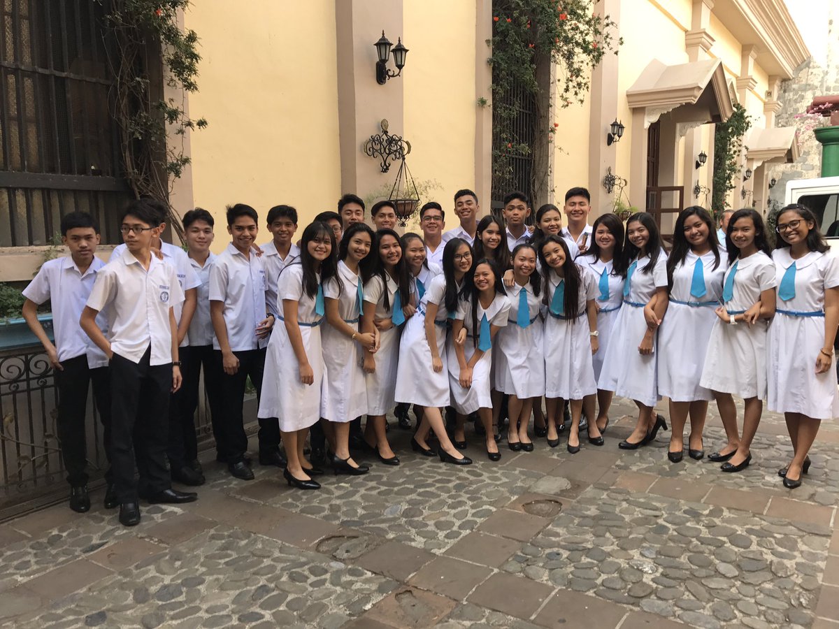 kaiskooo's tweet photo. tomorrow's the last day, thank you for one of the greatest school years ever 💖 sml for this class and to the best adviser, Miss Castillo https://t.co/jOYnFSuxea