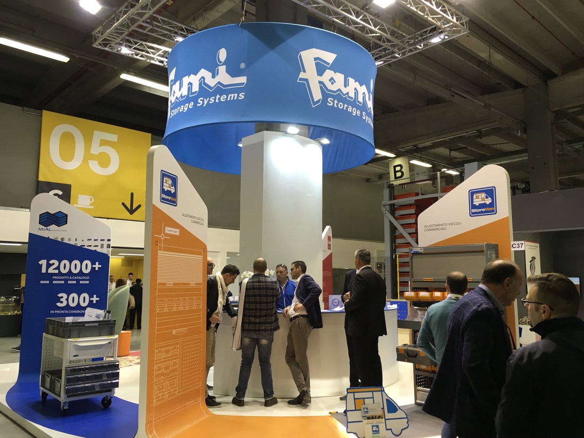 famisrl's tweet photo. #Mecspe 2017, #FierediParma.
Presentazione in diretta dello stand di #Famisrl al Salone della Logistica con le #faccedafami. https://t.co/nDnXv5tqK7
