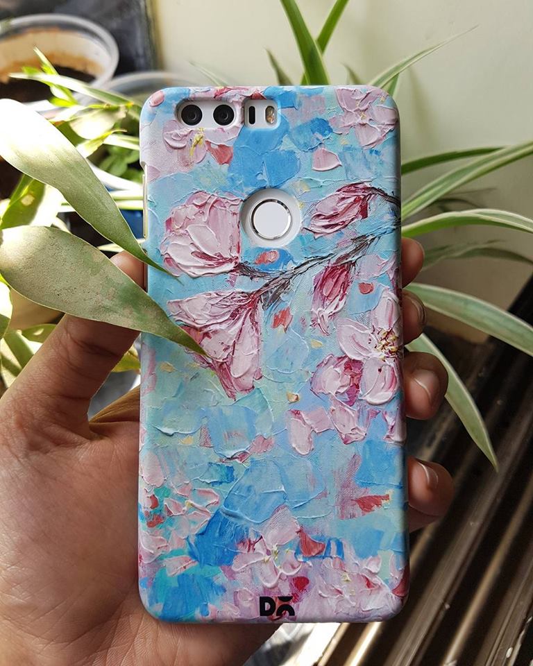 NahidSD_SMO's tweet photo. Our #designercases are like holding a beautiful oil painting in your hands. Available for over 100 phone models at https://t.co/LAqTKtPMj8 https://t.co/eyJyMMvPm8