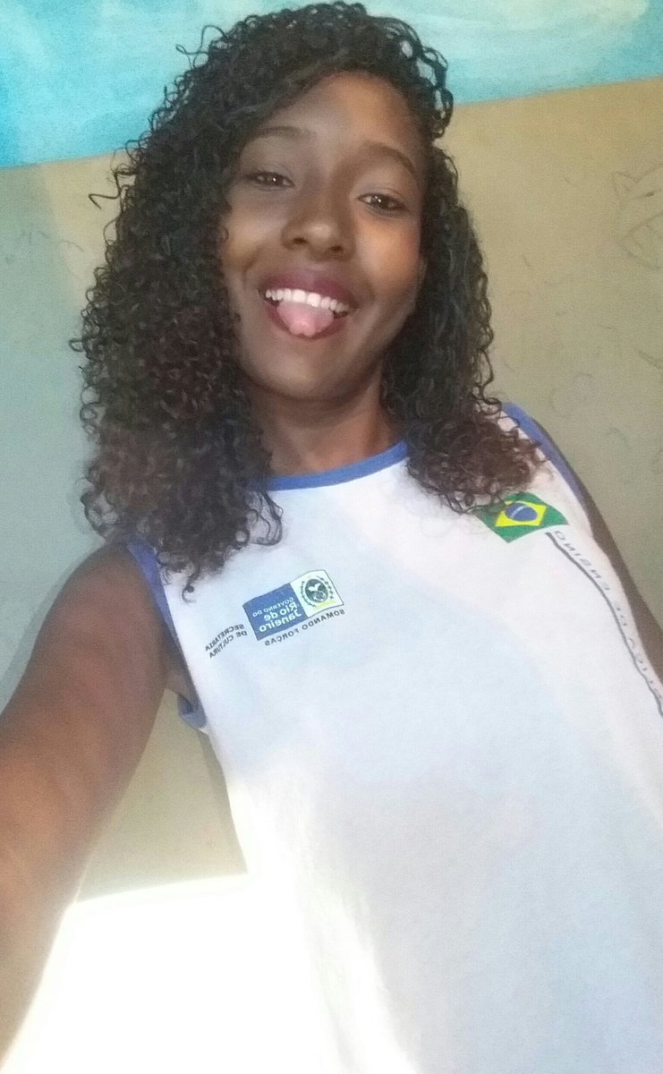 lolo_feitosa's tweet photo. BOOM DIA ❤😍😍
#Scoool 🤔😧 https://t.co/o3TwTKysQm