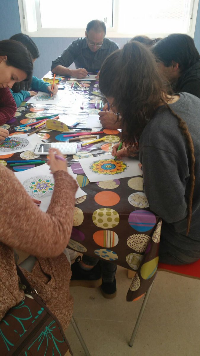 CEA_Atenea's tweet photo. Empezamos nuestra actividad en Twitter  compartiendo uno de los talleres que hemos hecho esta semana. Taller de mandalas https://t.co/HKS8SPtggf