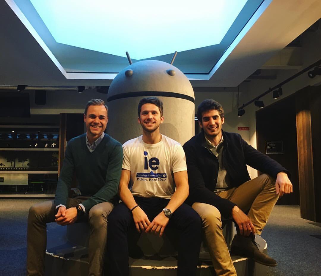 IEmasterbigdata's tweet photo. Our #BigData students visiting @Google HQ in Dublin! @NicoLombardi7 @moere @ieHST https://t.co/KHehdXBq3a