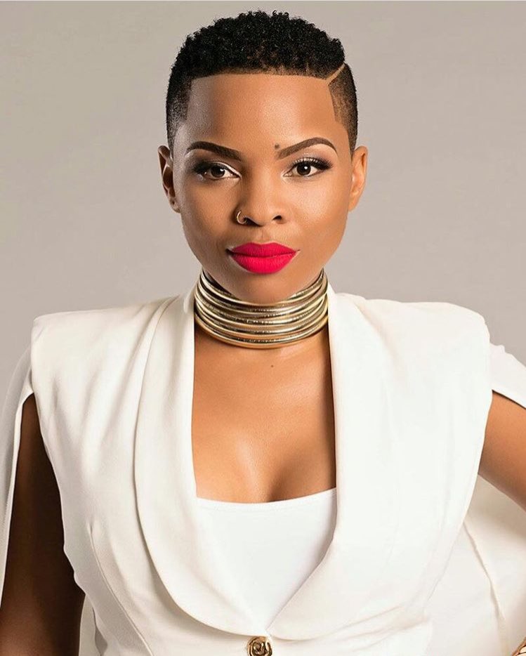 ModaByRea's tweet photo. Magic touch on the beautiful @MasechabaNdlovu #Makeupdiary #lookbook #SouthAfricanCelebrityMakeup #touchedbyrea @moda_by_rea 👑🇿🇦 https://t.co/iD4W4rOajj