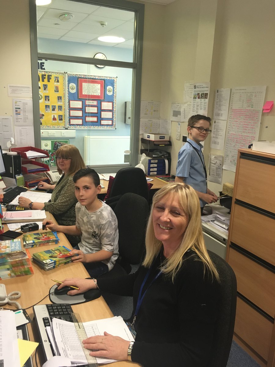 StBernardsPS's tweet image. P7 Work Experience Day #learningfromcolleagues