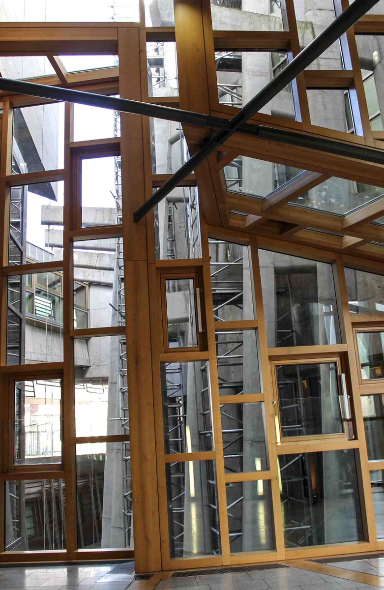 ManuelRevilla57's tweet photo. Detalles del Parlamento de #Escocia #Edinburgh / Enric Miralles #arquitecto

#MRevilla #photo @h_enricmiralles @enricmiralles @BeneTagliabue https://t.co/BxqupbAQPZ