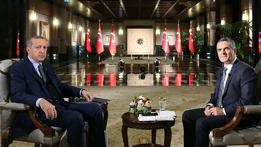PDTurkeyArabic's tweet photo. رئيس الجمهورية #أردوغان يدعو للتراجع عن قرار منع الأجهزة الإلكترونية بالطائرات
https://t.co/8skhsulQjo https://t.co/oMjZ2X4pHr