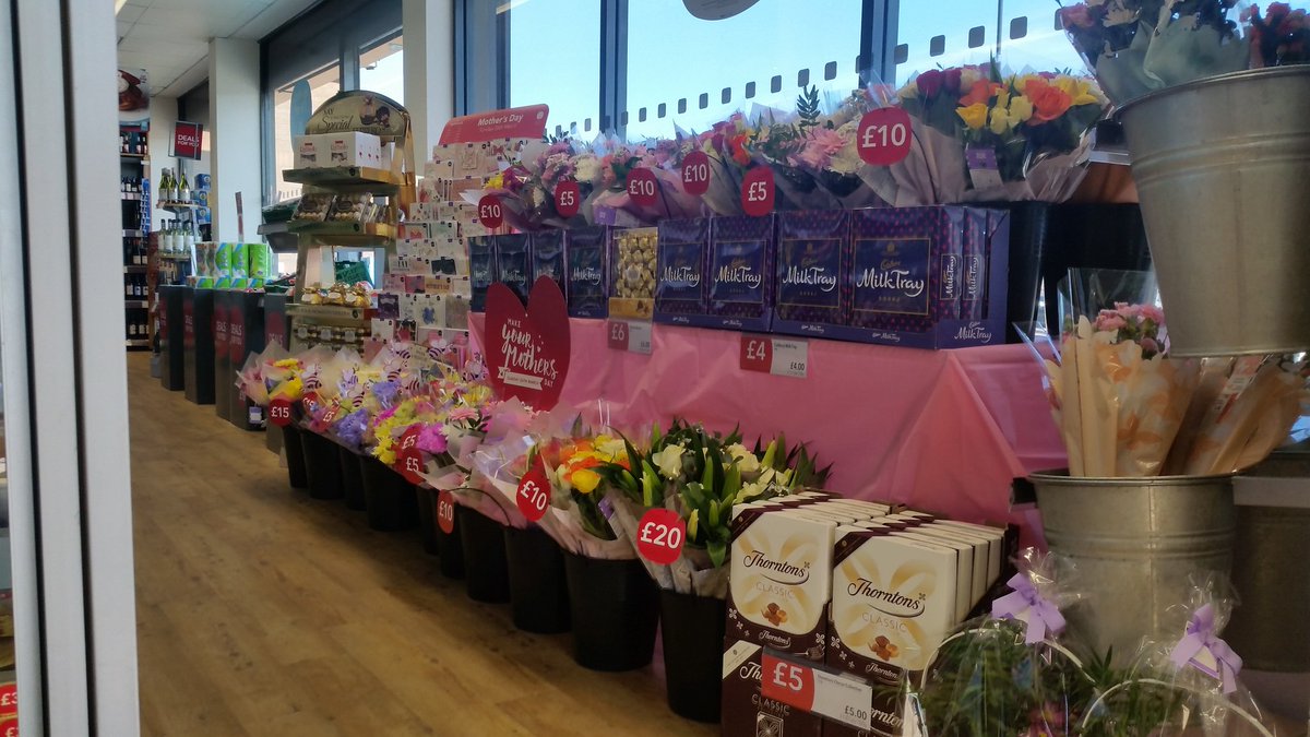 TRADE TRADE TRADE @Co_opShevi 😆 <a href="/amarki2106/">andrew markillie</a>