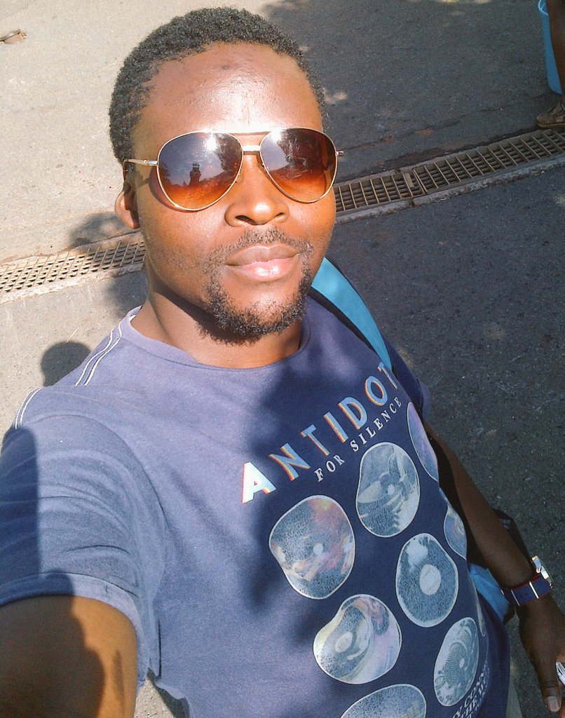 stylsim's tweet photo. I live, I smile, I love... #i2017 #i_Expand https://t.co/DtmAyXAlKx