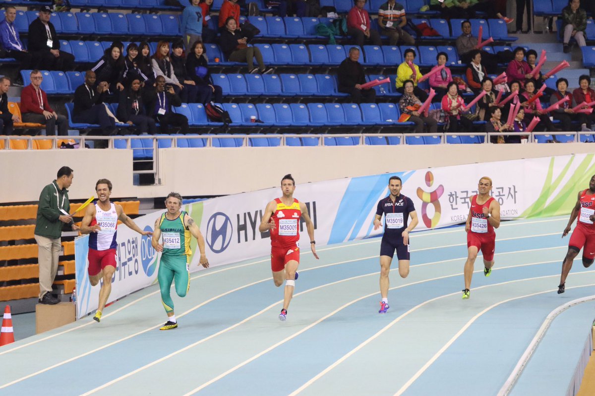 jloseluis's tweet photo. 2:20h Spain,final 400.En directo: https://t.co/mLGdojkeng
#daegu2017 @atletismoRFEA @atletismeFACV #MDH2017 @Apartamentotito @AtletismoSJoan https://t.co/oju4TMCVLH